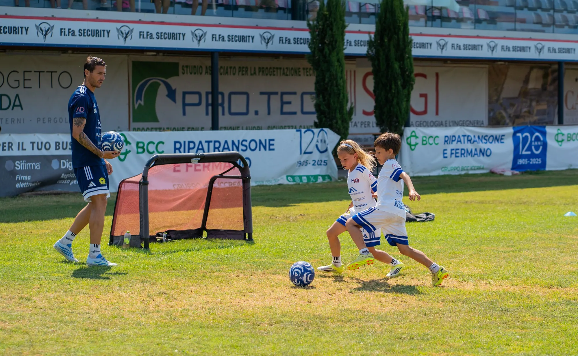 Summer Camp M10 2026, 4ª settimana: ragazzi in campo a Porto d'Ascoli